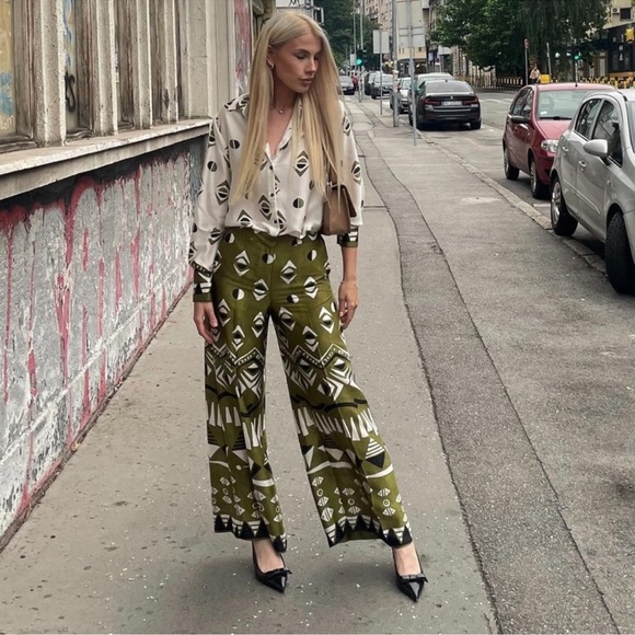 ZARA 2 PIECES MATCHING SET GEOMETRIC PRINT SATIN EFFECT SHIRT AND WIDE LEG PANTS - Picture 6 of 16